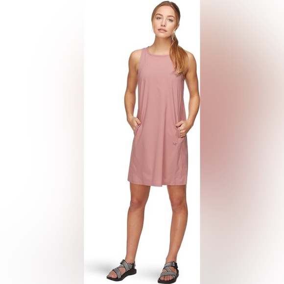 Arc'teryx Contenta Shift Dress in Pink Mauve - Picture 3 of 12